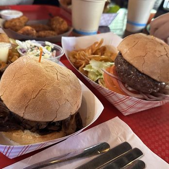 Alice's Restaurant - Diners Near Me - Woodside, California Alice's Restaurant - Diners Near Me - Woodside, California