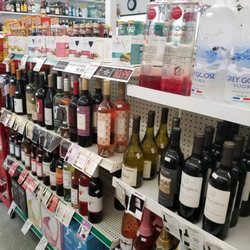 Lake Diane General Store - Wine