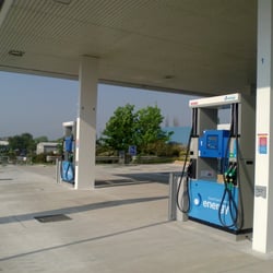Currock Service Station - New Everything