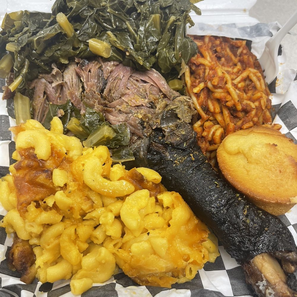 Big Daddy's BBQ - Not stuffed Turkey Leg & sides - Barbeque Near Me - Gary, Indiana