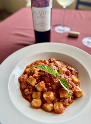 Invita Bistro by null