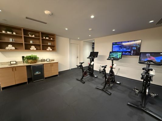 Four Seasons Hotel New Orleans by null