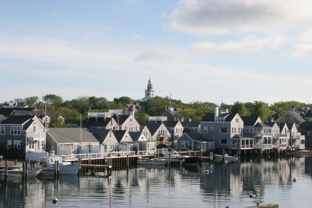 MAINSTAY PROPERTY MANAGEMENT & CONSTRUCTION Updated August 2024 2 Sanford Rd, Nantucket