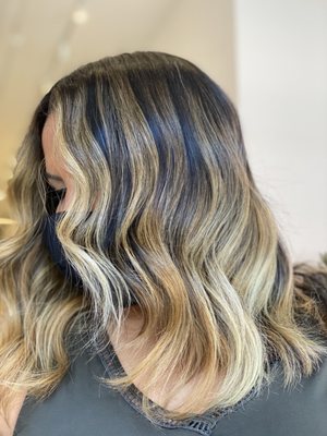 The Blonde Co by null