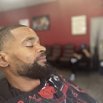 On Point Barbershop #3 - Taper fade and line up - Barbers Near Me - Lancaster, California On Point Barbershop #3 - Taper fade and line up - Barbers Near Me - Lancaster, California