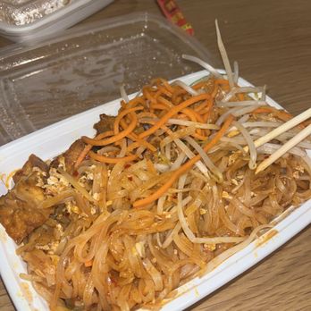 Ditmars Thai - Pad Thai with tofu. Yum! - Thai Near Me - Astoria, New York
