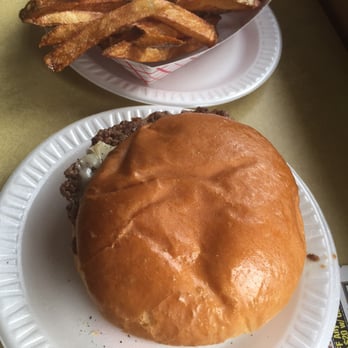 Gilley's - What can I say... It's basic but delish! Gilley's cheeseburger with fries - Hot Dogs Near Me - Portsmouth, New Hampshire Gilley's - What can I say... It's basic but delish! Gilley's cheeseburger with fries - Hot Dogs Near Me - Portsmouth, New Hampshire