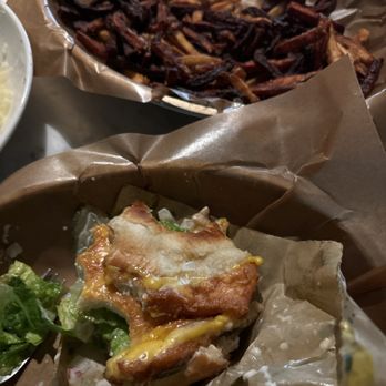 Panem - Halloumi burger and veggie fries - Cafes Near Me - Stockholm, Alberta