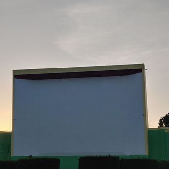 The Roadium - Radium Drive-In, going back in time. - Flea Markets Near Me - Torrance, California
