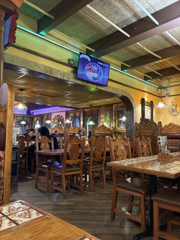 Azteca Mexican Restaurant