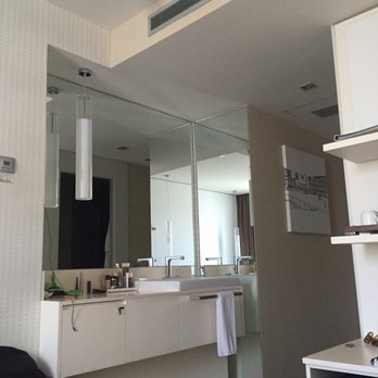 Grums - Hotels Near Me - Barcelona, B