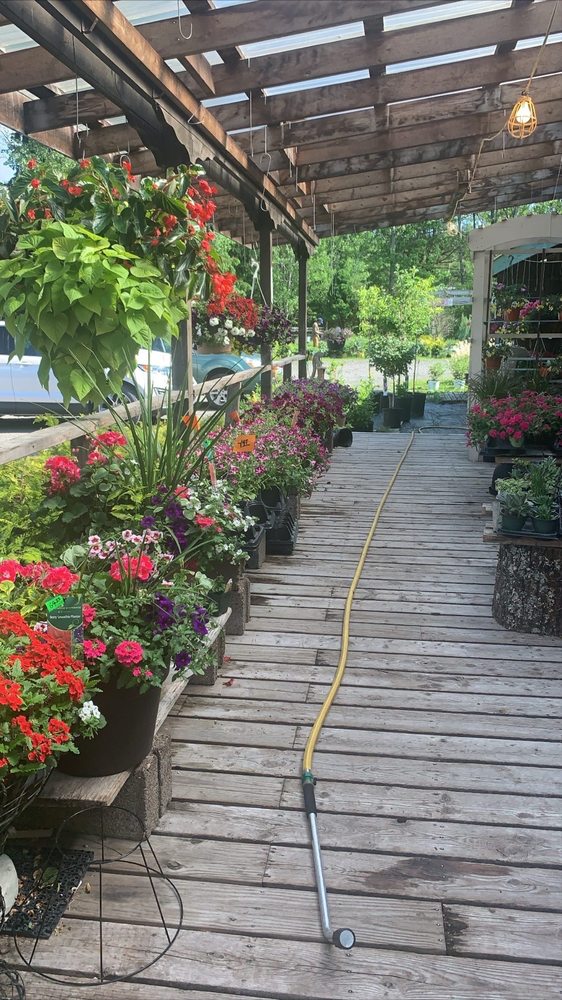 GROWERS’ FLORIST & GREENHOUSES Updated September 2024 RR 191, Newfoundland, Pennsylvania