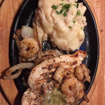 Applebee's Grill + Bar - American Near Me - Elk Grove, California