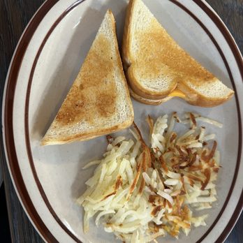 Bellflower Diner - Breakfast & Brunch Near Me - Bellflower, California