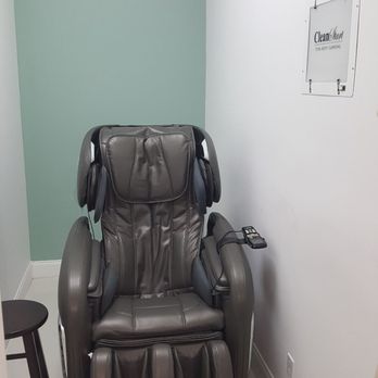 Clean Start Cleansing Johns Creek - Zero gravity massage chair - Colonics Near Me - Johns Creek, Georgia