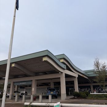 Eugene Airport - Exterior - Airports Near Me - Eugene, Oregon