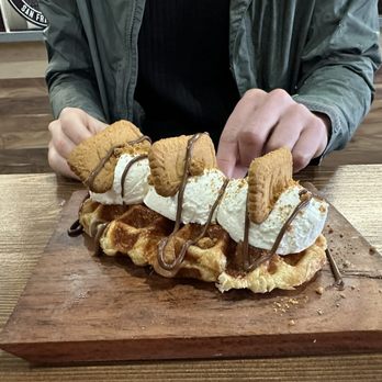 Corner Table - Biscroffle - Breakfast & Brunch Near Me - Redwood City, California