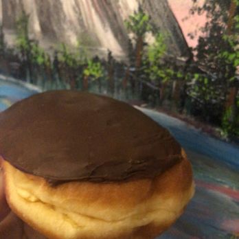 Ontario Donuts - Custard Cream Filled Donut - Donuts Near Me - Ontario, California Ontario Donuts - Custard Cream Filled Donut - Donuts Near Me - Ontario, California