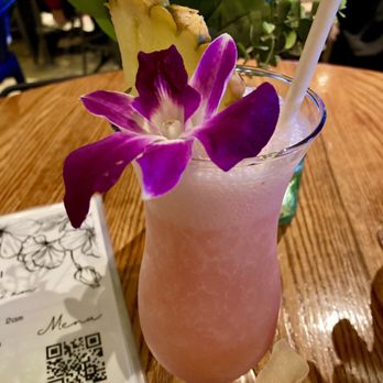 Lulu's Waikiki - Lava Flow - Burgers Near Me - Honolulu, Hawaii