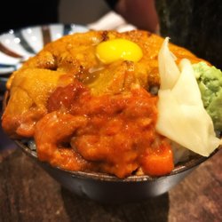鳴門魚市場居酒屋 - 三色海膽飯