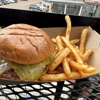 Ouray Brewery - Green Chile burger - New American Near Me - Ouray, Colorado
