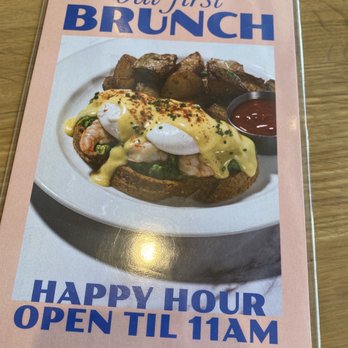 Earls Kitchen + Bar - Cocktail Bars Near Me - West Vancouver, British Columbia
