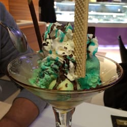 Tiziano Gelateria Italiana - Das beste Eis! After Eight Becher