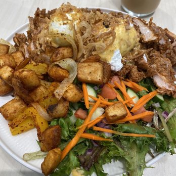 Crack'd Brunch - Fried Chicken Benny - Breakfast & Brunch Near Me - Toronto, Ontario