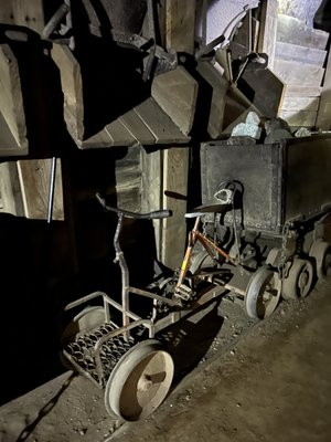 Queen Mine Tour by null