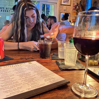 South Pointe Tavern - Menu is bar food... but it's goooood bar food! I highly recommend their $5 dollar tacos... keep em coming - American Near Me - Miami Beach, Florida