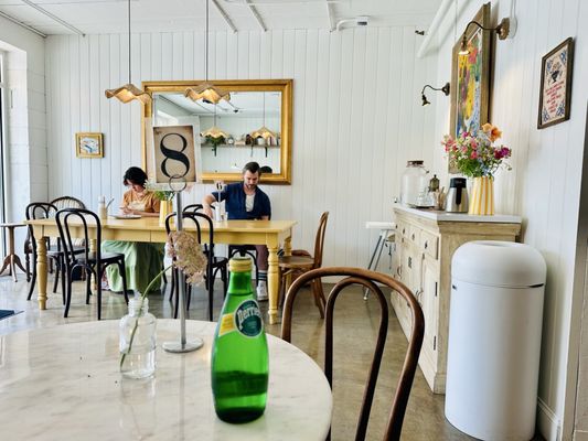 The Yellow Table Café by null