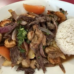 Saltado Cielo, Mar, y Tierra