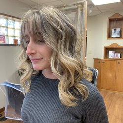 Giovanna Hair Salon And Day Spa - Layered cut