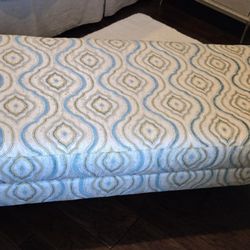 Lake Upholstery