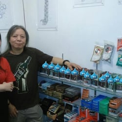 煙神煙館畫廊 - Shop Owners