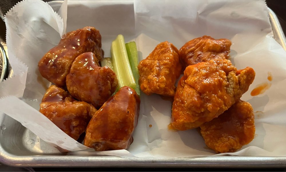 WINGS ON MAIN 11 Photos & 44 Reviews 605 Main St, Hellertown
