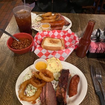 Dyer's Bar-B-Que - Two combination plates - Barbeque Near Me - Amarillo, Texas