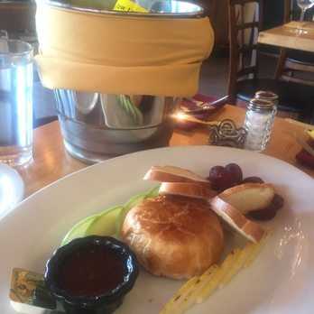 Sonoma Bistro - Baked Brie! - Breakfast & Brunch Near Me - Rutherford, New Jersey