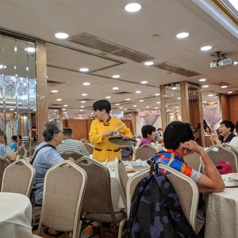 好彩海鮮酒家 - Inside - Cantonese Near Me - Hong Kong, HK