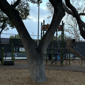 Burgess Park - Parks Near Me - Menlo Park, California