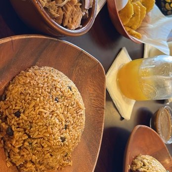 Raine's Kitchen - Pernil Tostones Mofongo jugo de mango Morir Sonando - Desserts Near Me - Howell Township, New Jersey Raine's Kitchen - Pernil Tostones Mofongo jugo de mango Morir Sonando - Desserts Near Me - Howell Township, New Jersey