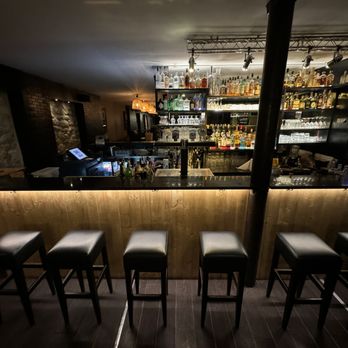 Le Vanart' - Cocktail Bars Near Me - PARIS, 75 Le Vanart' - Cocktail Bars Near Me - PARIS, 75