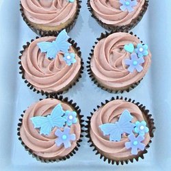 Cynthia's Treats - Fondant decorations add a little sweetness to any cupcake.