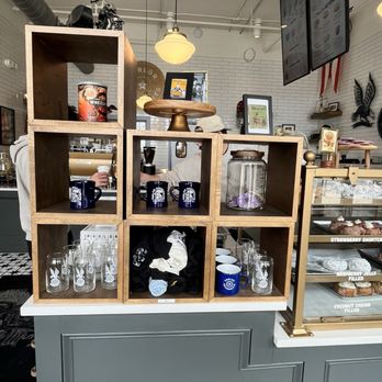 Parlor Doughnuts - Love the glass cups - Donuts Near Me - Powell, Ohio