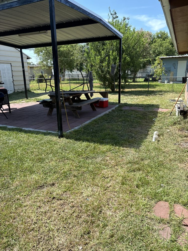 Slide of AL’s Lawn Service & Gonzalez Construction