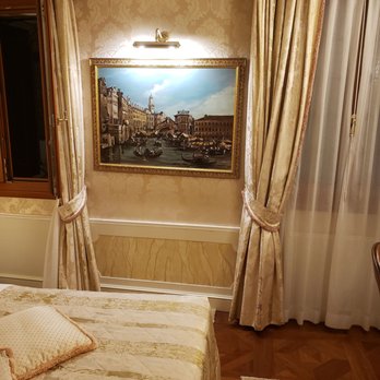 Hotel Canal Grande - Hotels Near Me - Venezia, VE