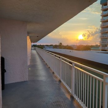 Flamingo Inn - Hotels Near Me - Daytona Beach, Florida