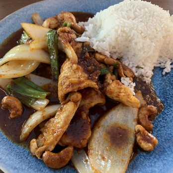 Myra Cafe’ - Cashew Chicken - Salad Near Me - Apex, North Carolina