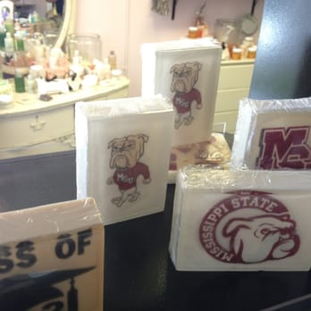 Queen's Bath - Alabama soaps - Kitchen & Bath Near Me - Ocean Springs, Mississippi