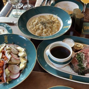 Hearthstone Lounge - Lounges Near Me - Anaheim, California